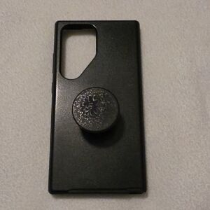 Otter BOX Black Phone Case with Black PopGrip - Compatible Cell Phone Accessory
